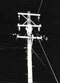 「碍子にあつまる雀の宿り木であり、絶縁ずみの電線工夫の戦場である電信柱」